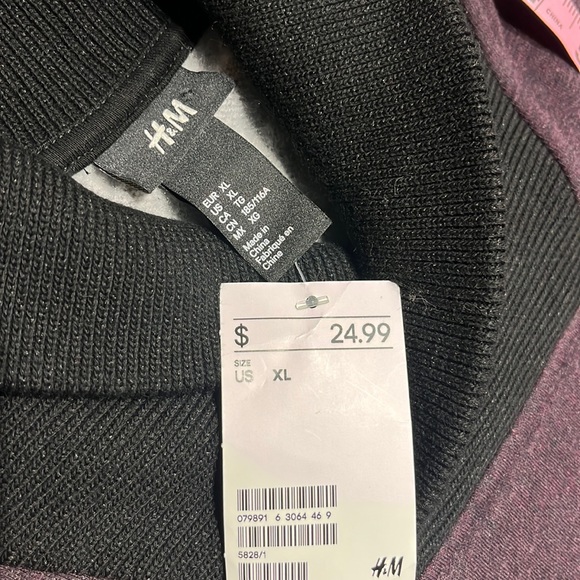 H&M Sweat Shirt Style Sweater - Picture 4 of 7